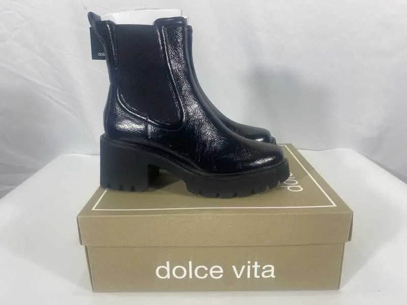 HAWK H2O BOOTIES MIDNIGHT CRINKLE PATENT - re:vita